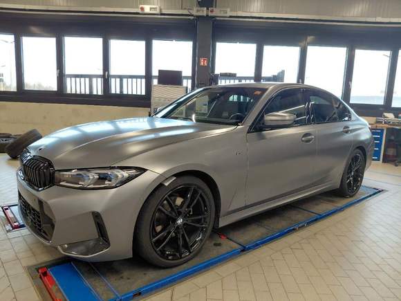 Náhled zpředu zleva