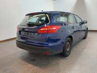 Pogled od pozadi desno