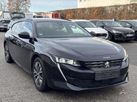 Вид спереди справа