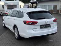 Вид сзади слева