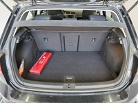 Widok bagażnika / przestrzeni ładunkowej