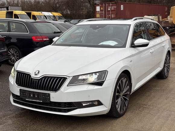 Вид спереди слева