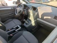 Вид на салон