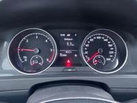 Pogled na kombinovani instrument