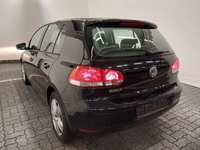 Pogled od pozadi levo