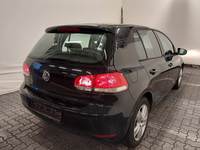 Pogled od pozadi desno