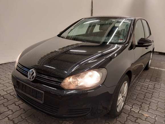 Pogled od napred levo