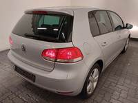 Pogled od pozadi desno