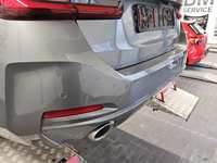 Odbijač zadaj na sredini