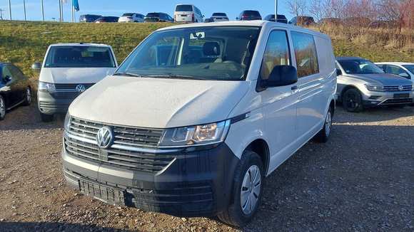 Вид спереди слева