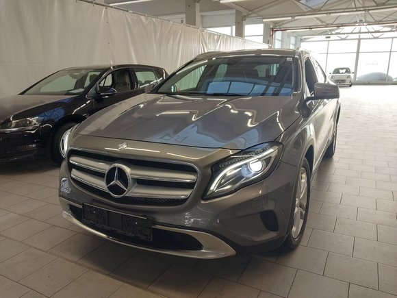 Вид спереди слева