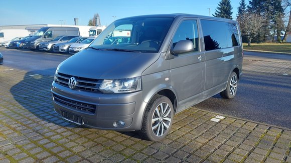 Вид спереди слева