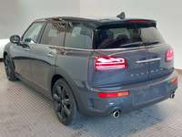 Pogled od pozadi levo