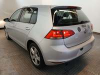 Pogled od pozadi levo