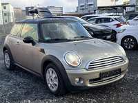 Вид спереди справа