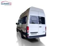 Widok z tyłu po stronie lewej