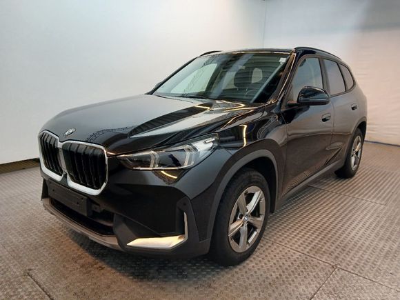 Вид спереди слева