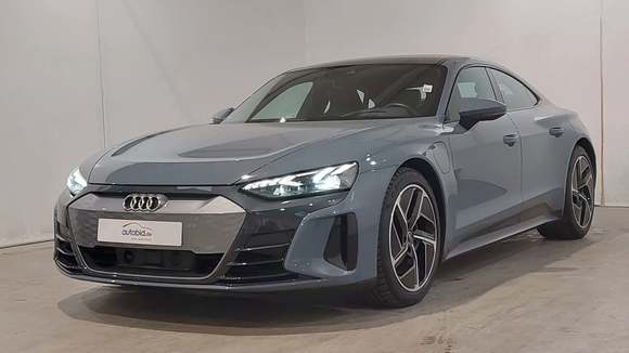 Вид спереди слева