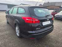 Widok z tyłu po stronie lewej