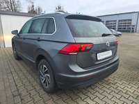 Widok z tyłu po stronie lewej