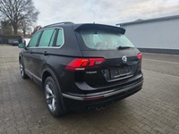 Widok z tyłu po stronie lewej