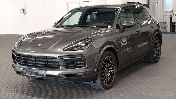 Вид спереди слева