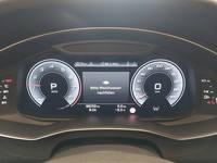 Pohled na přístrojovou desku