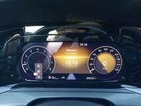 Pogled na kombinovani instrument