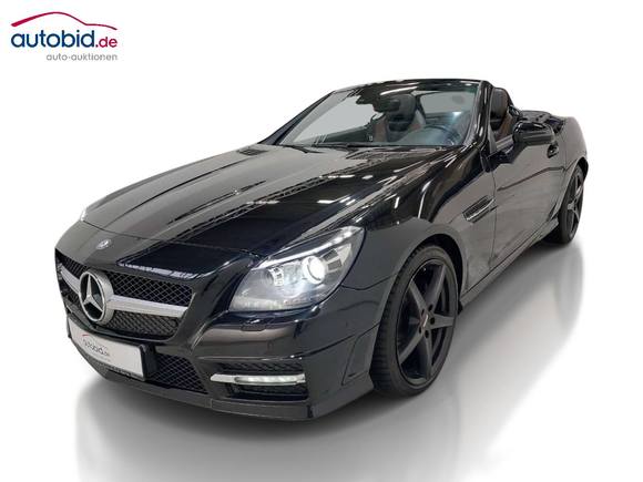 Вид спереди слева