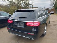 Вид сзади справа