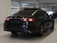 Вид сзади справа