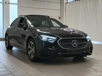 Вид спереди справа