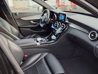 Вид на салон