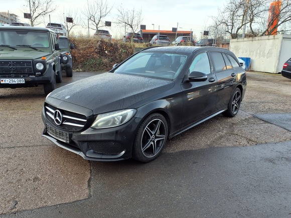 Вид спереди слева