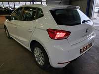 Widok z tyłu po stronie lewej