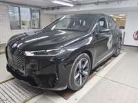 Вид спереди слева