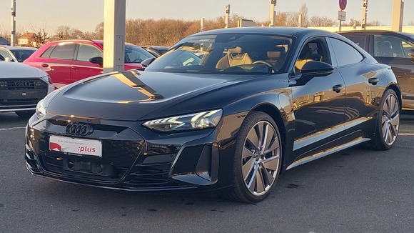 Вид спереди слева