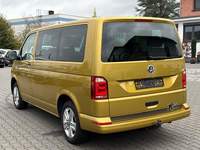 Вид сзади слева