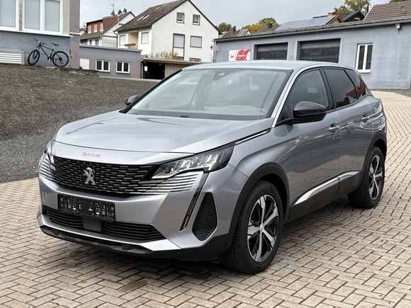 Вид спереди слева