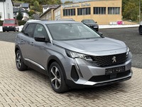 Вид спереди справа