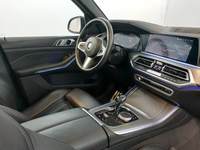 Вид на салон