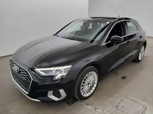 Vaizdas iš priekio kairės