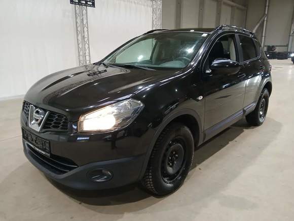 Vaizdas iš priekio kairės