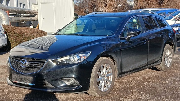 Вид спереди слева