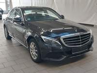 Вид спереди справа