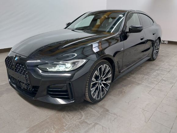 Pogled od napred levo