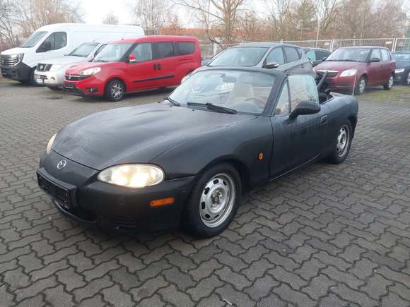 Pogled od napred levo