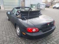 Pogled od pozadi levo