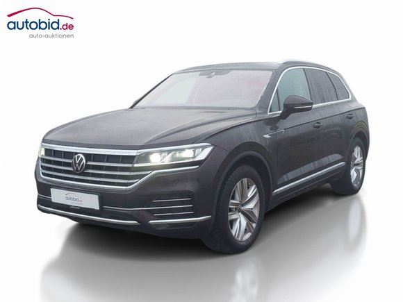 Вид спереди слева