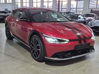 Вид спереди справа